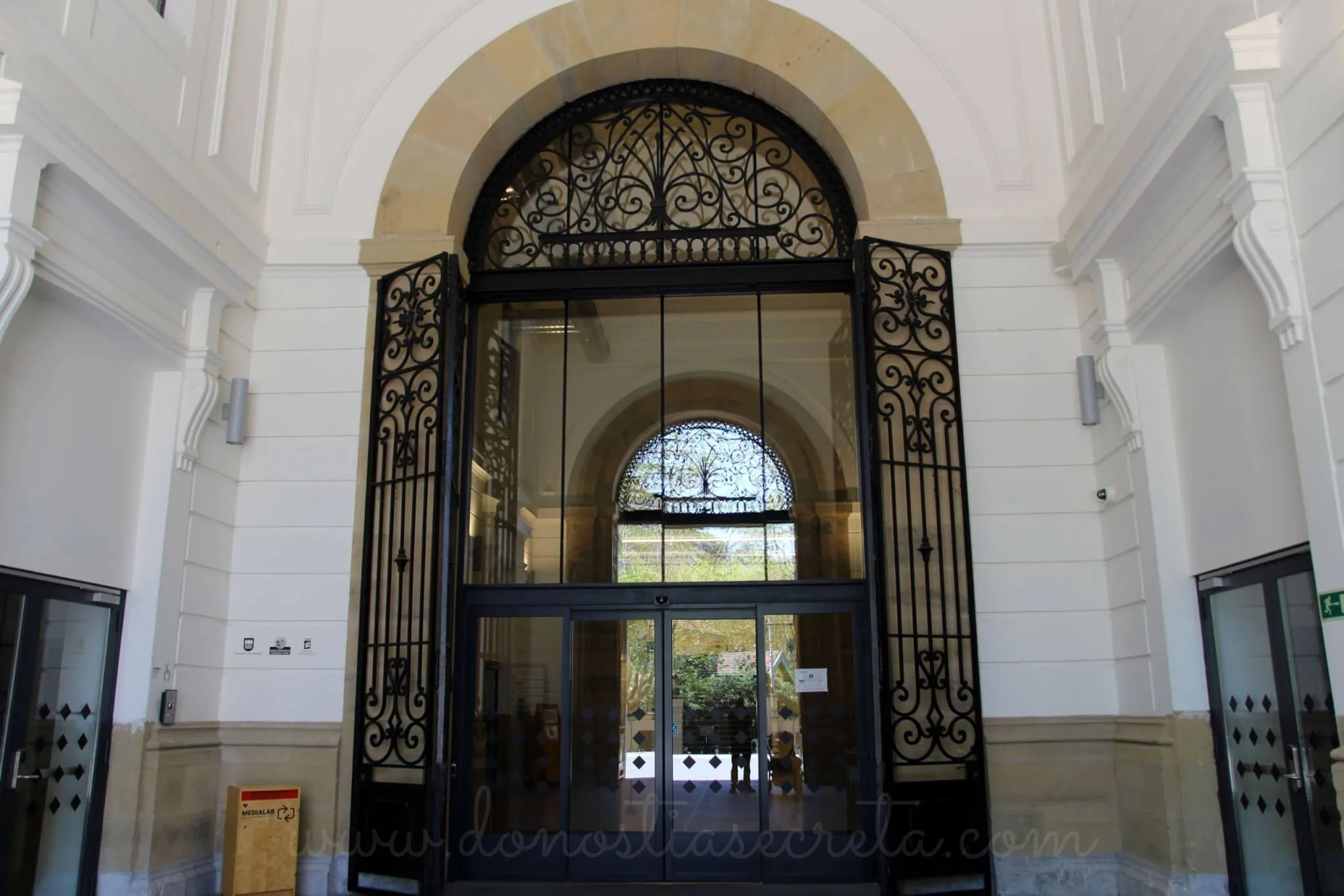Historia de Tabakalera San Sebastián.