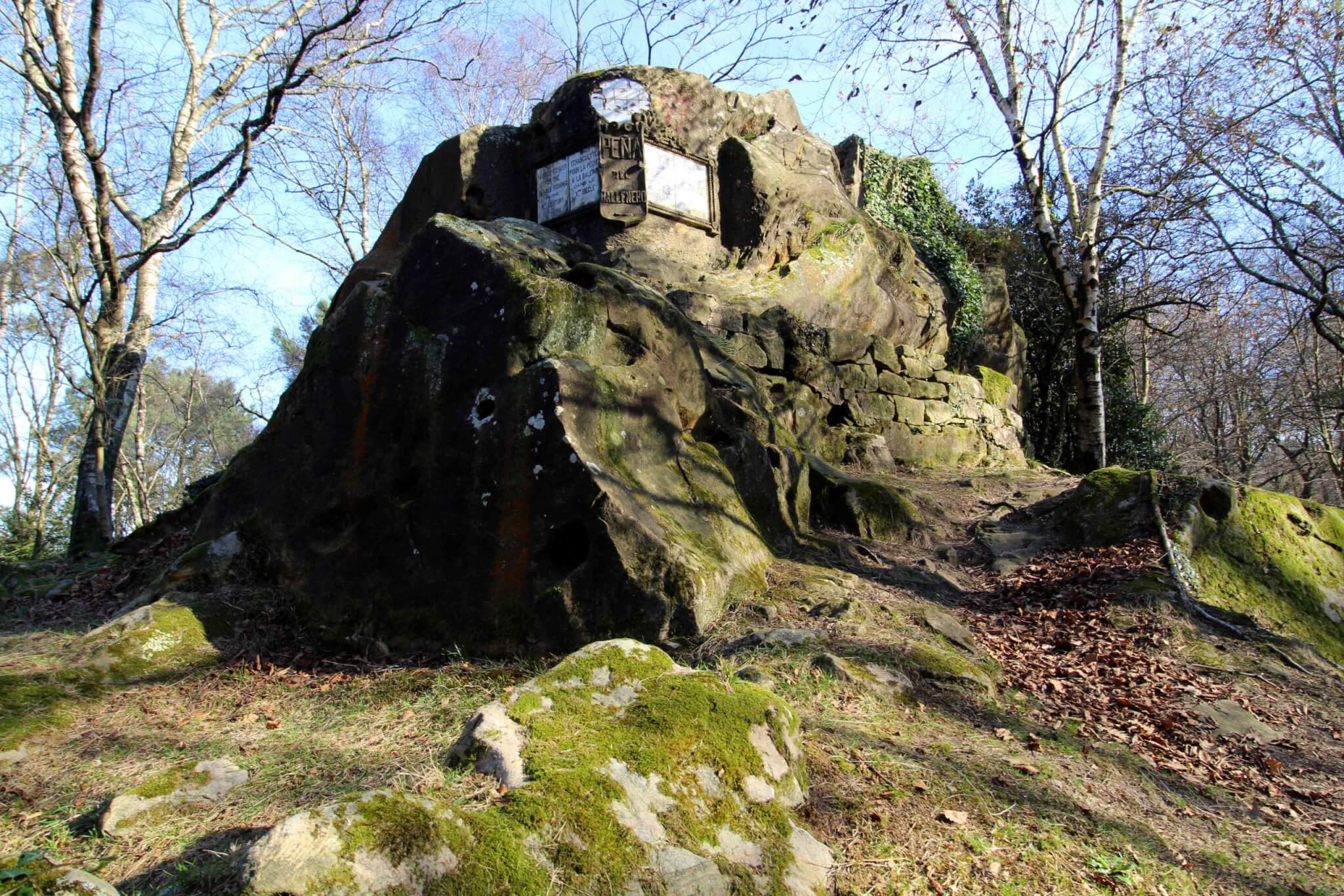Peña de los balleneros del monte Ulía