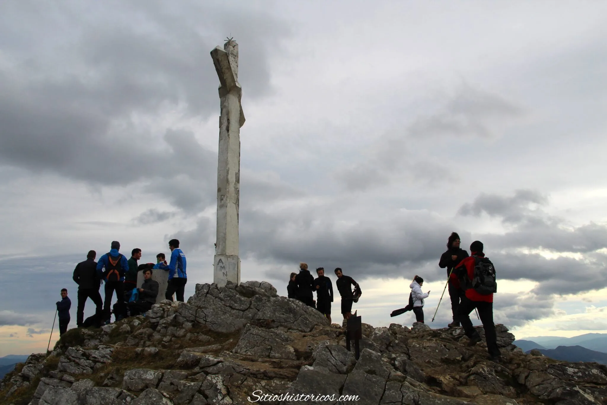 La cruz del monte Ernio.