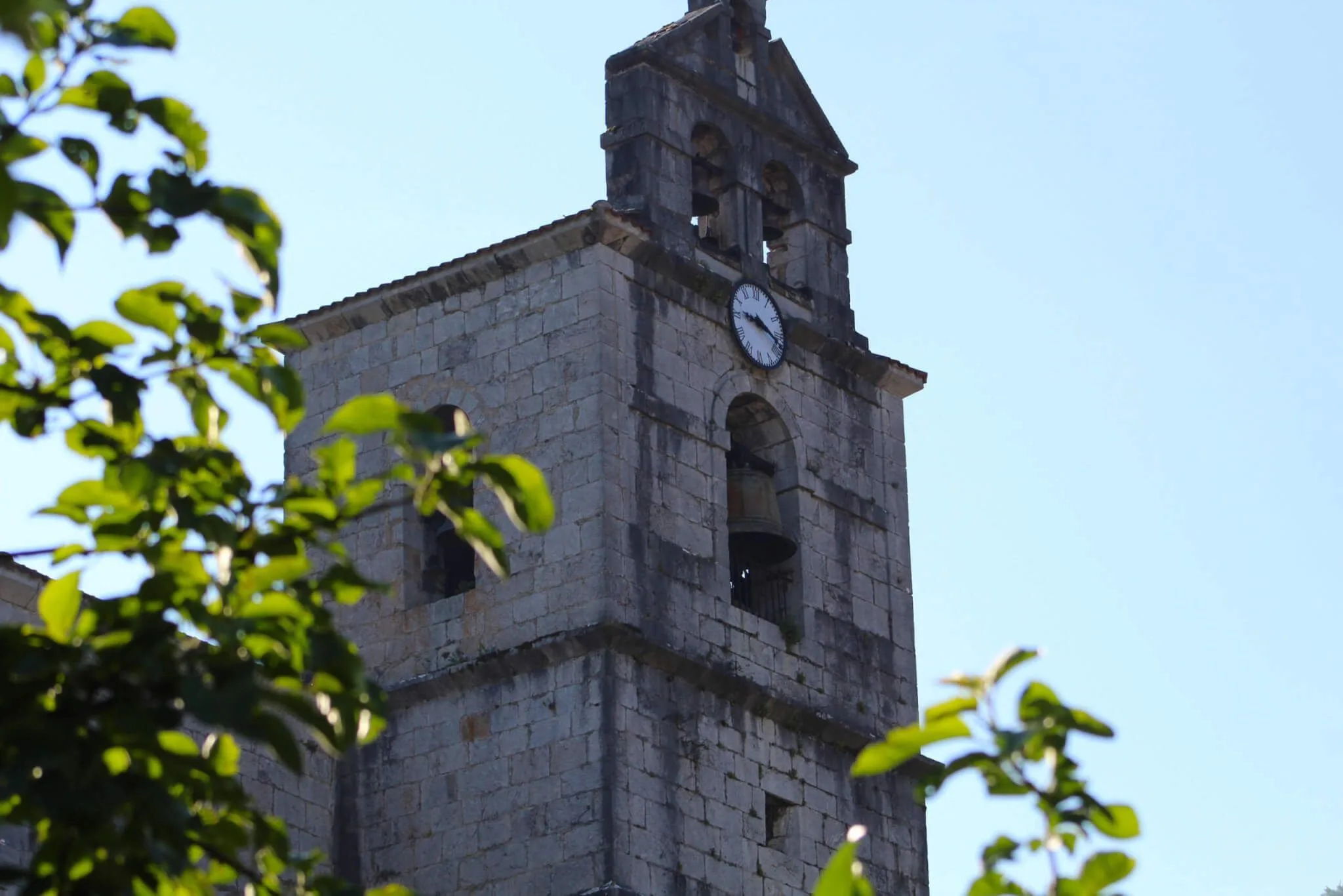 Campanario iglesia de Amezketa.