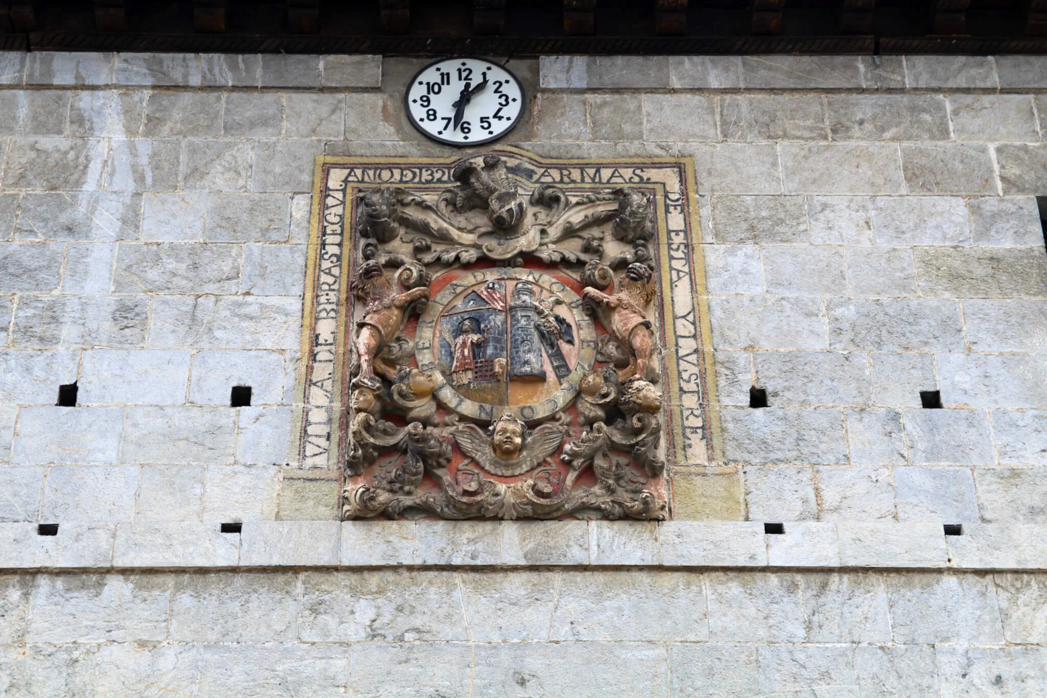 Escudo del ayuntamiento de Berastegi.
