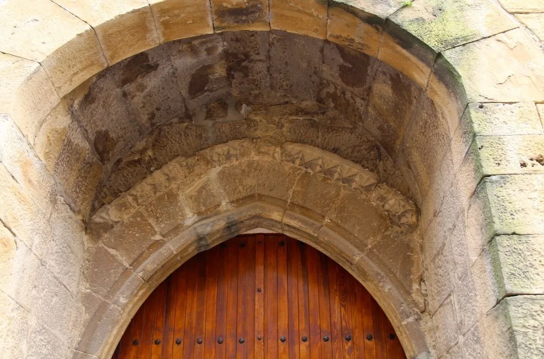 Historia iglesia de Mélida