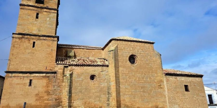 Iglesia de Santa María de Mélida.