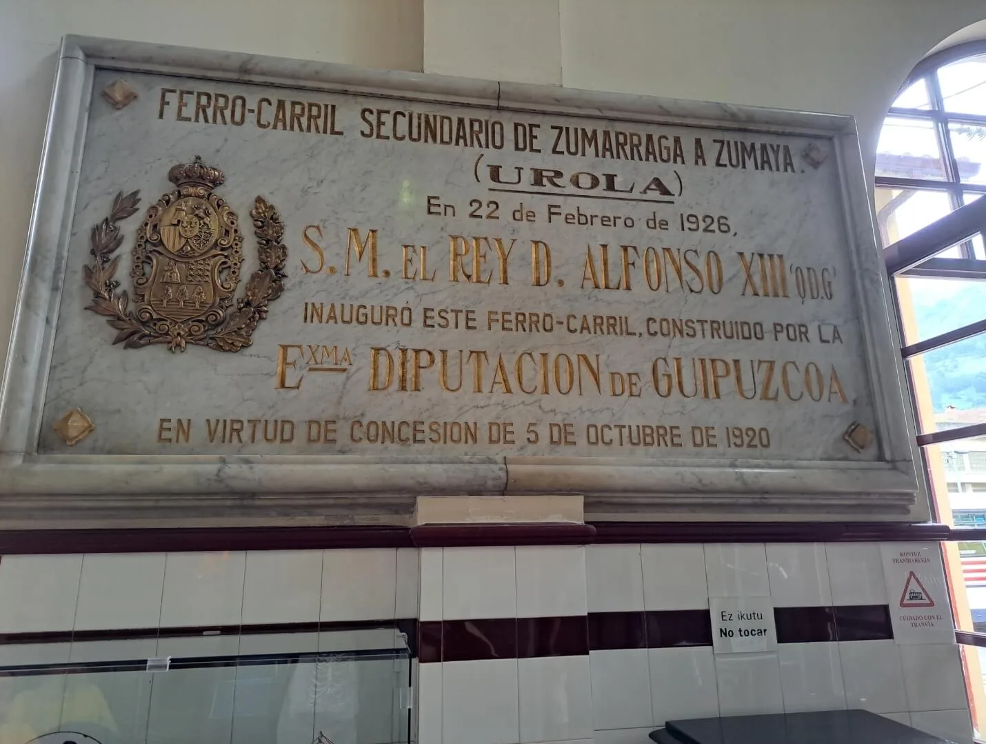 Historia del ferrocarril vasco