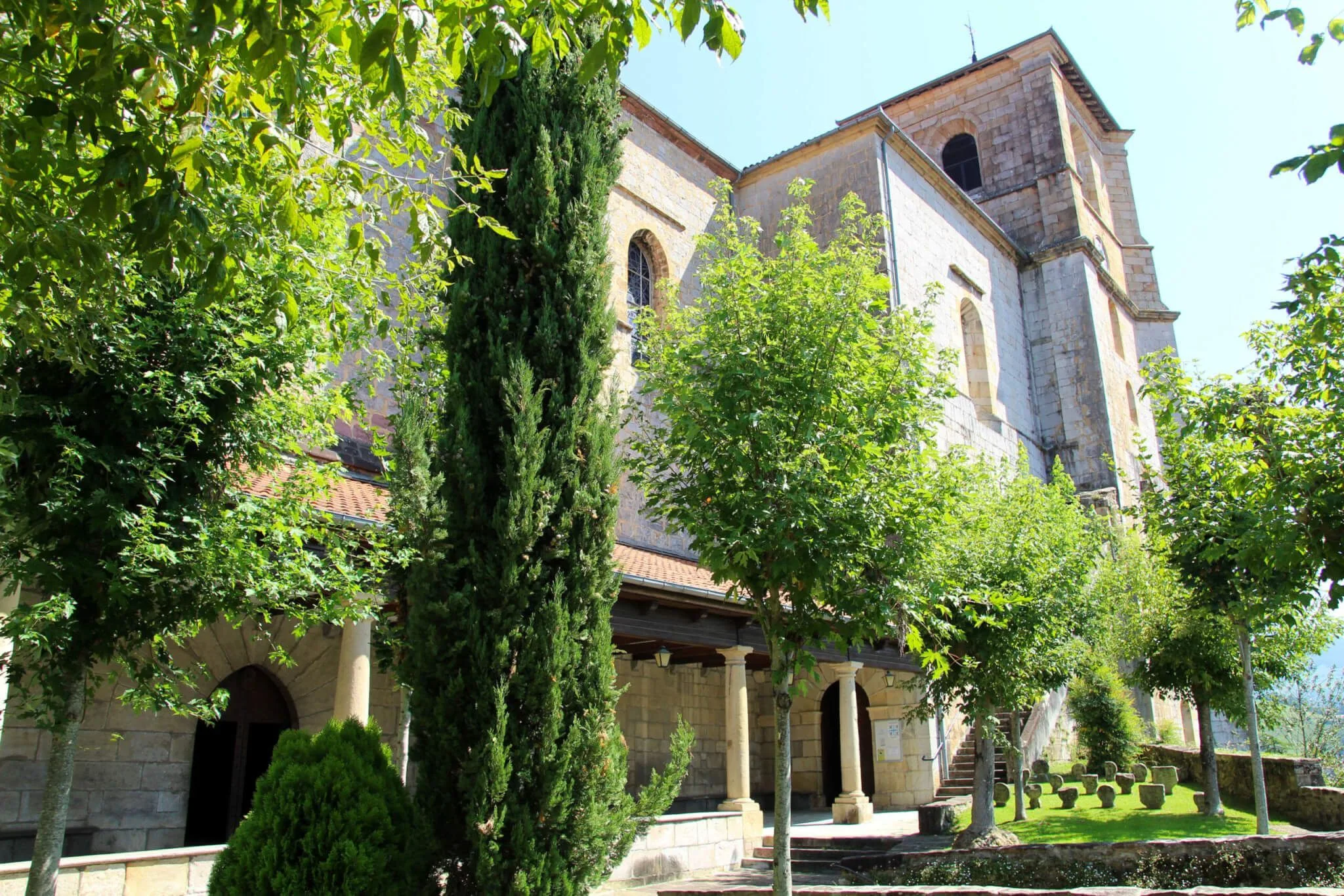 Iglesia de San Esteban de Bera de Bidasoa