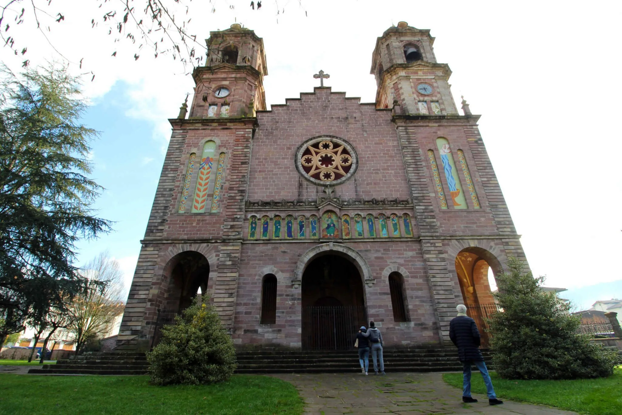 Parroquia de Santiago en Elizondo