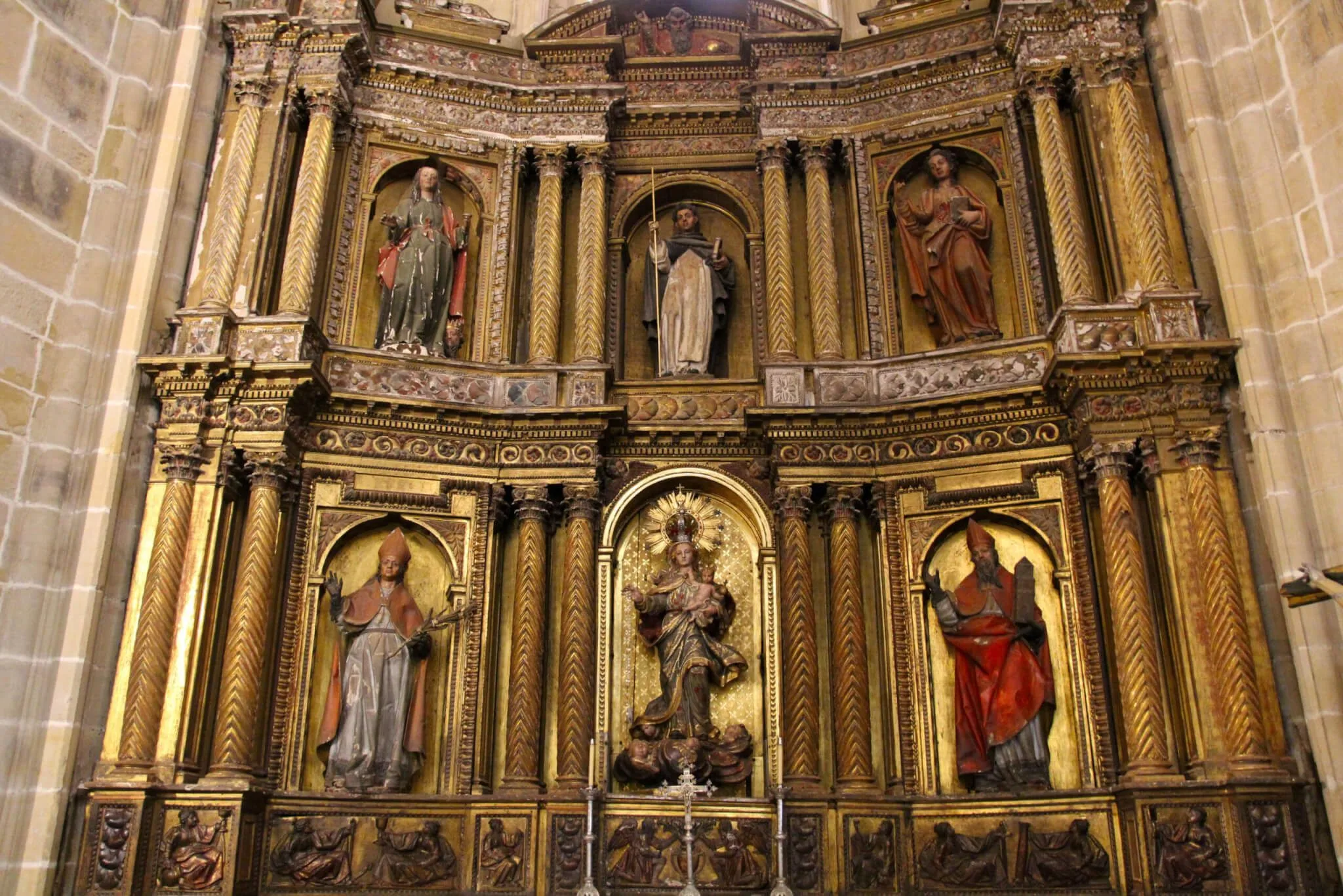 Visitar la Iglesia de Hondarribia