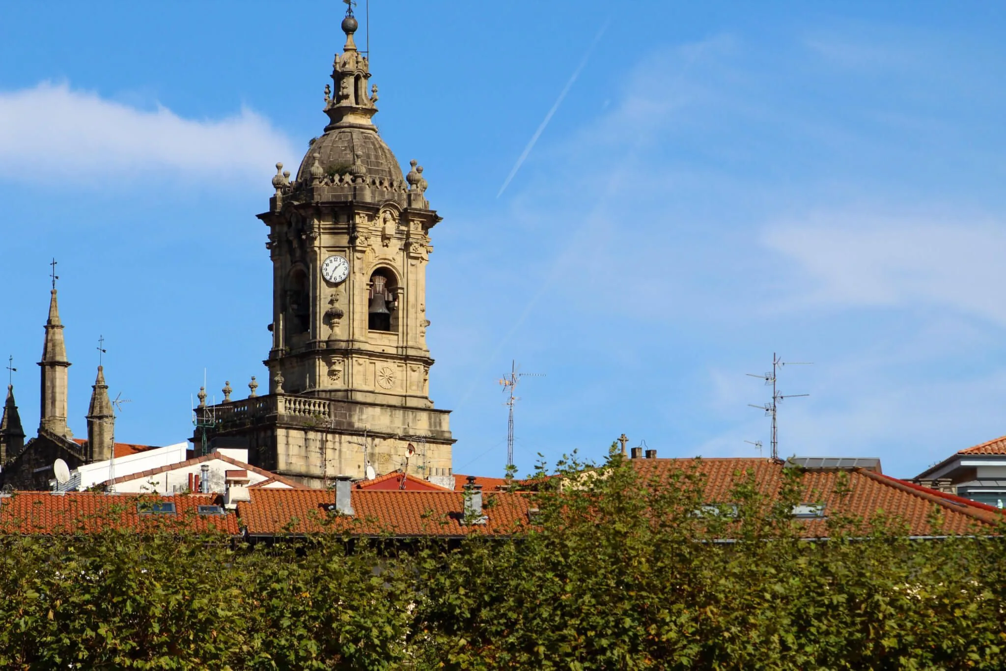 Torre de la iglesia de Fuenterrabía.