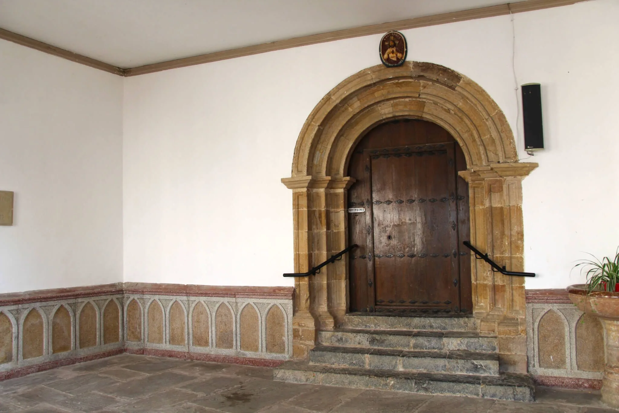 Iglesia de San Esteban de Alkotz