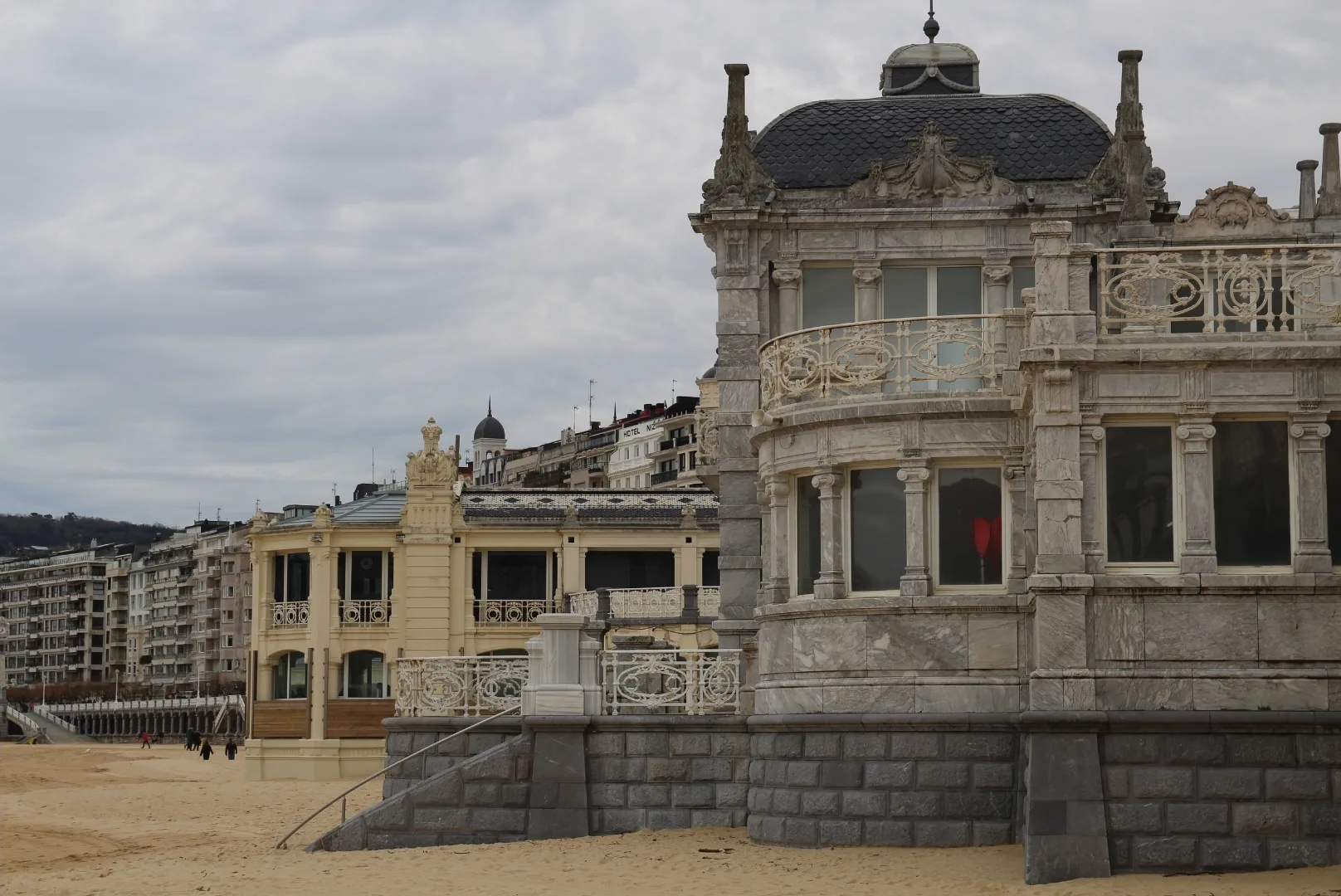 Real Caseta de Baños de Donostia