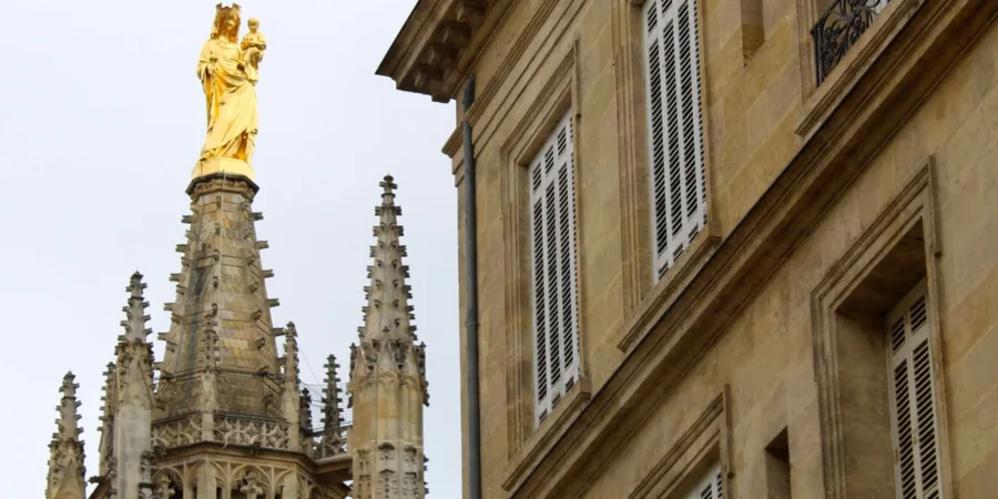 Cómo subir a la torre Pey Berland de Burdeos