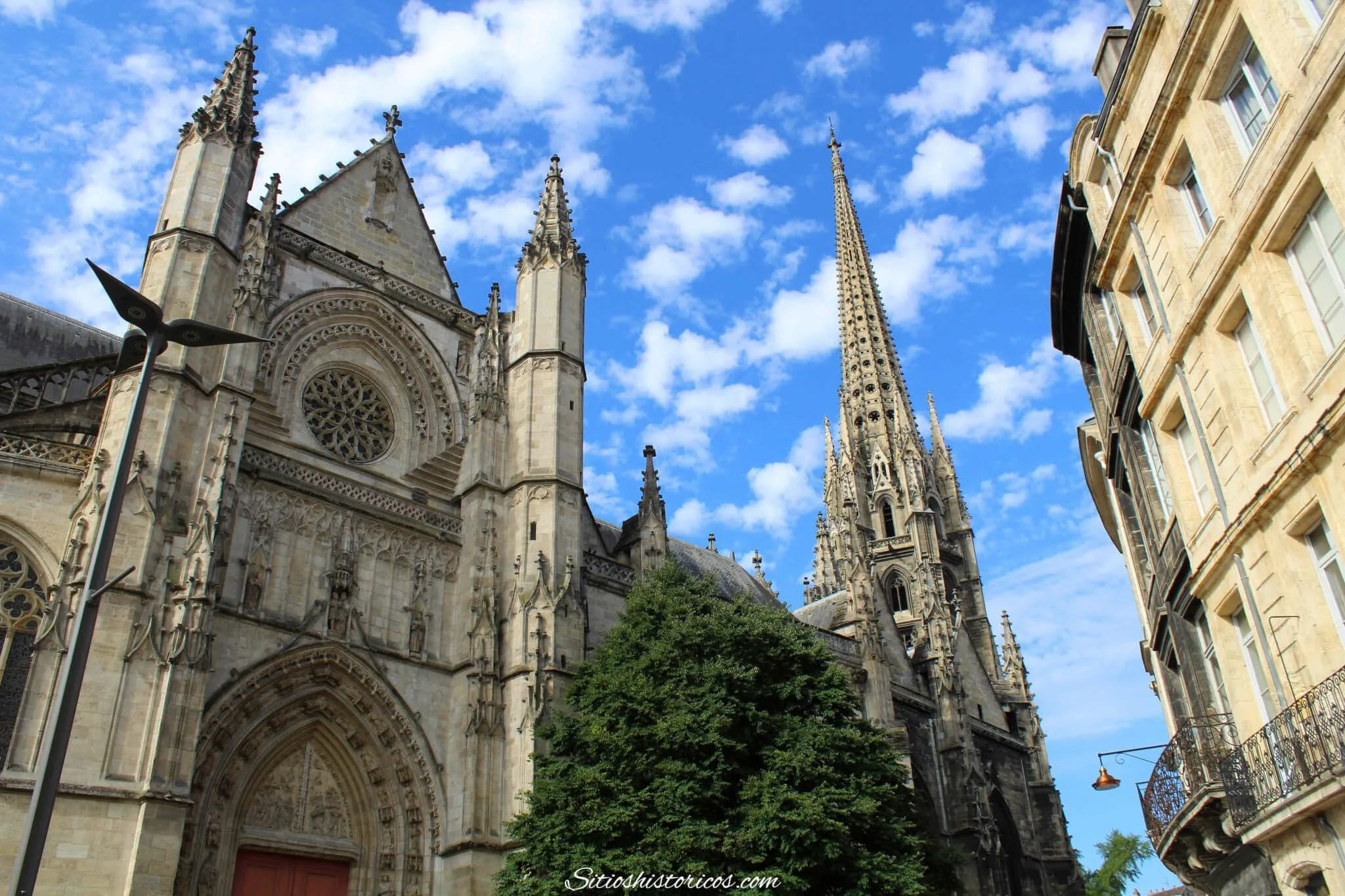 Iglesia de San Miguel en Burdeos