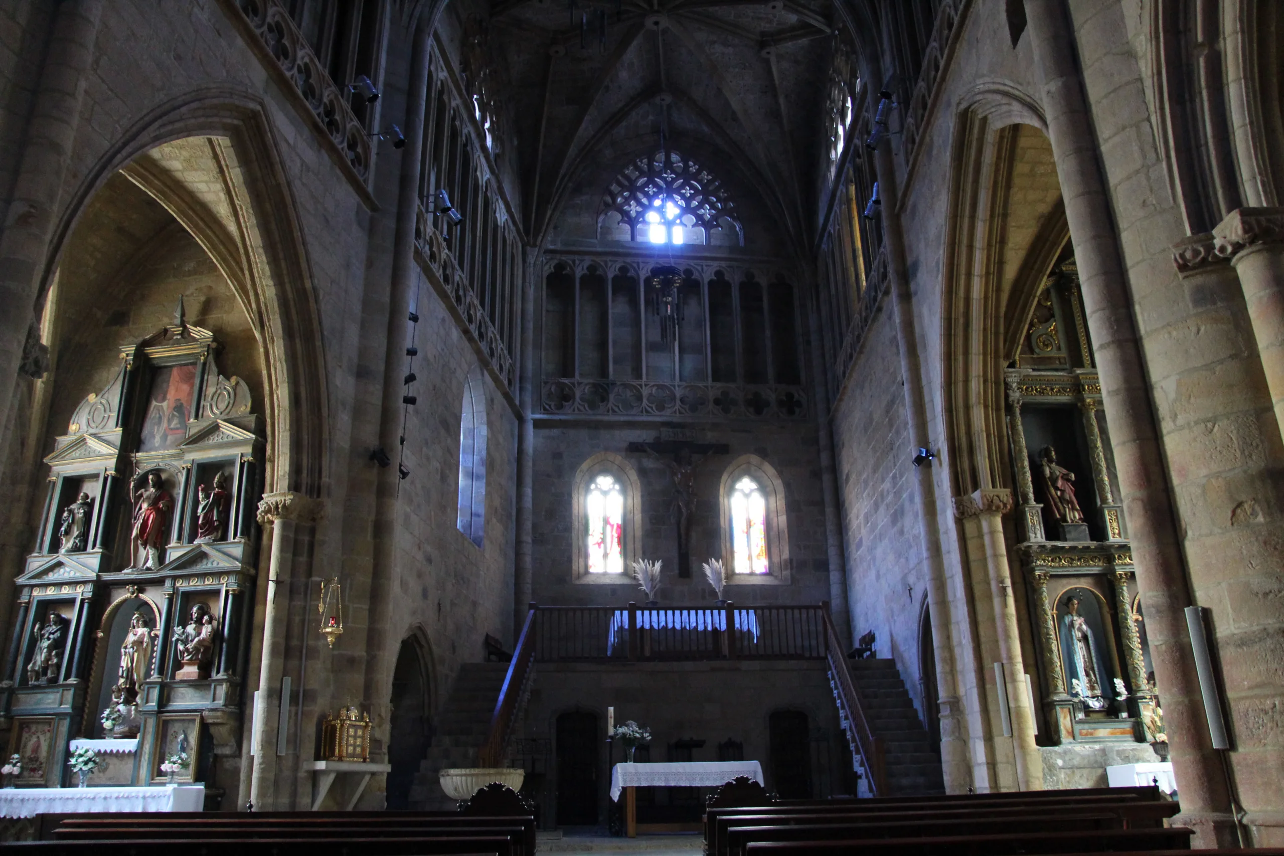 Interior de la iglesia de Getaria
