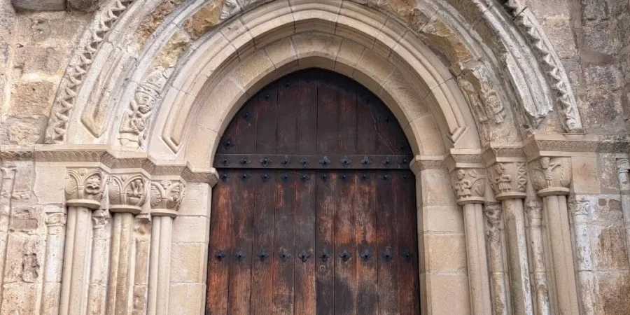 Portada iglesia Lekunberri