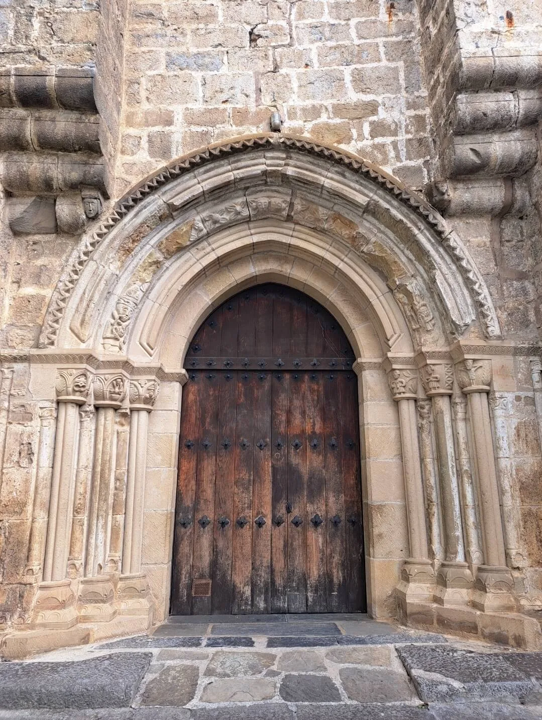 Portada iglesia Lekunberri