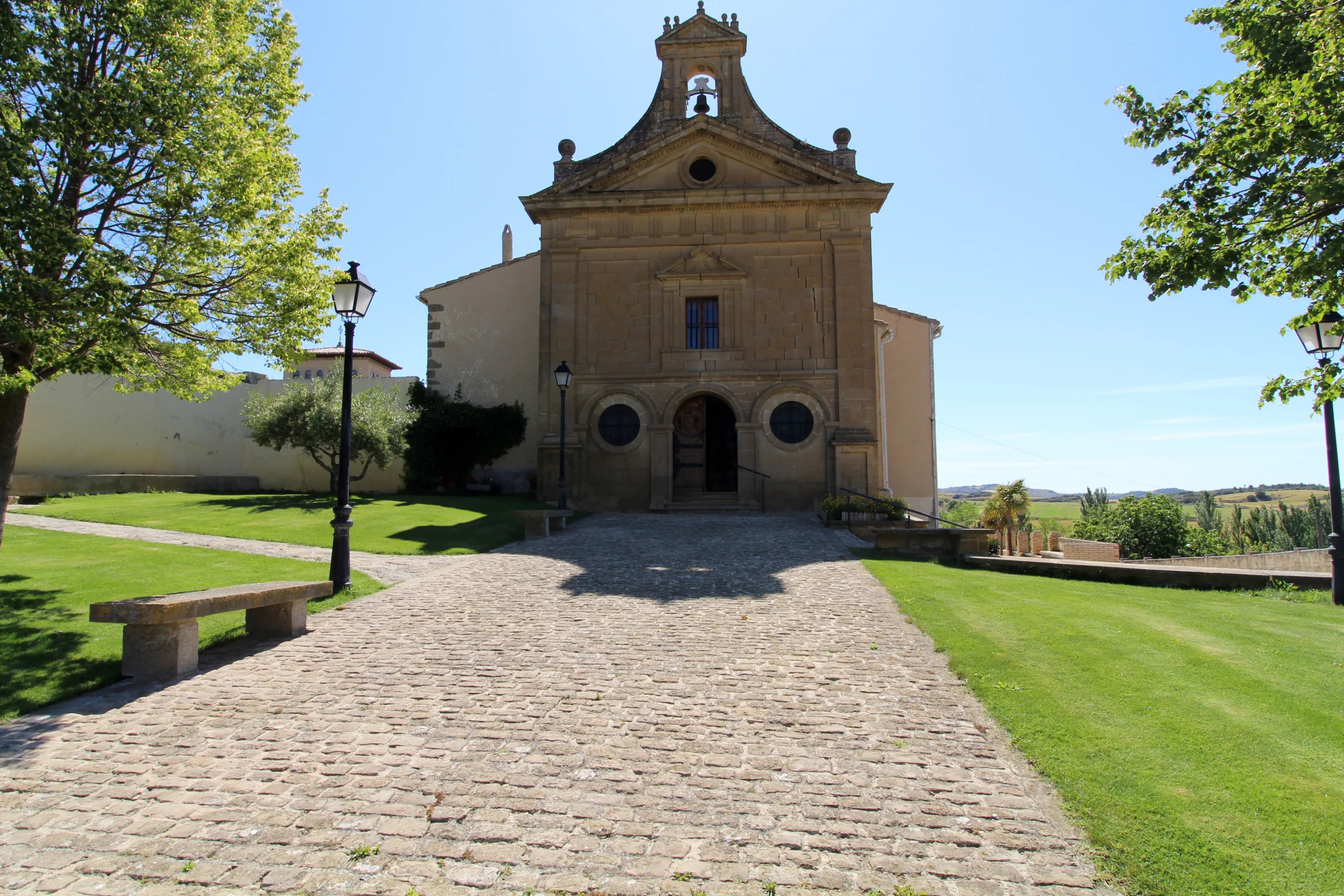 Basílica de Nuestra Señora de Jerusalén de Artajona