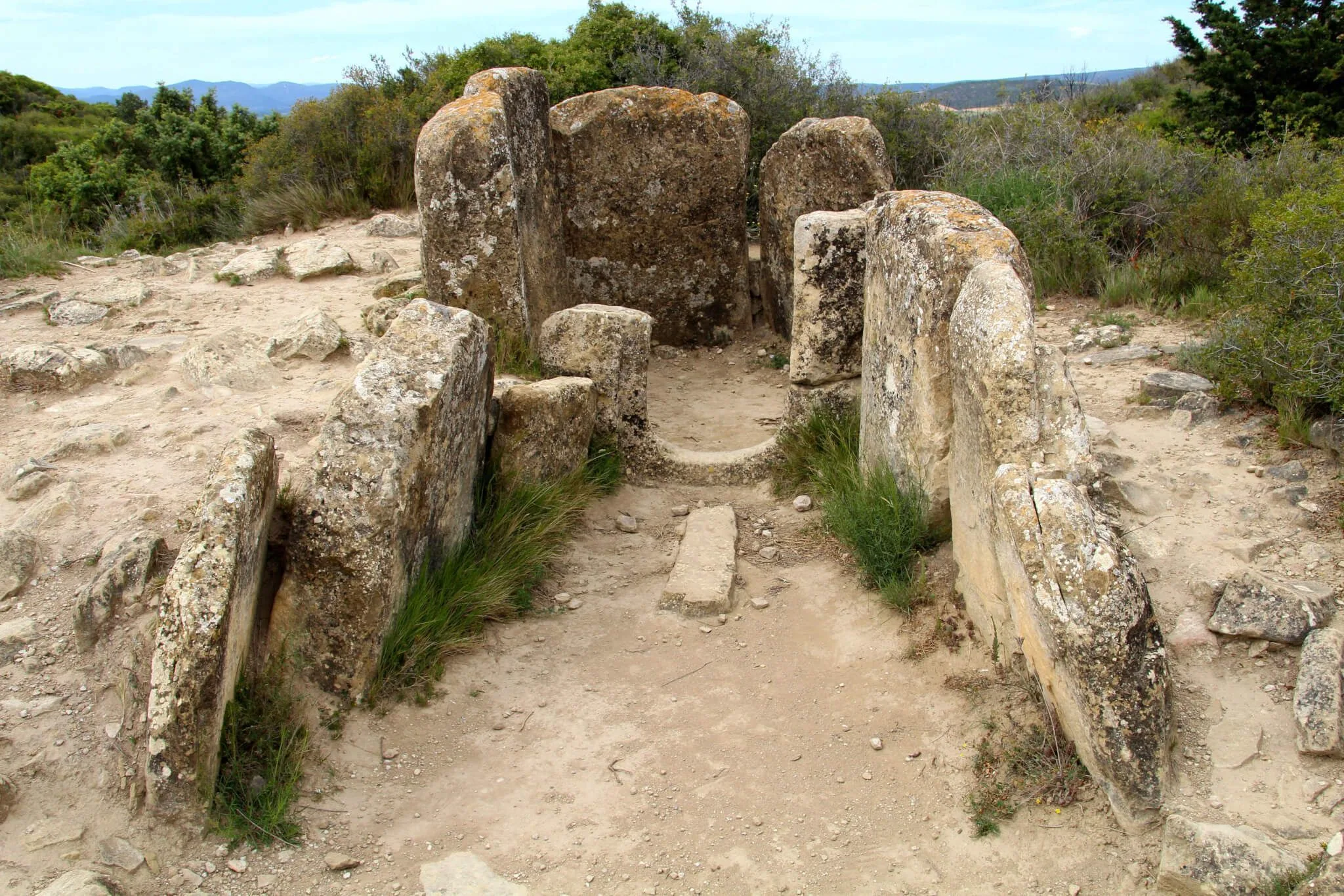 Dolmen de Artajona