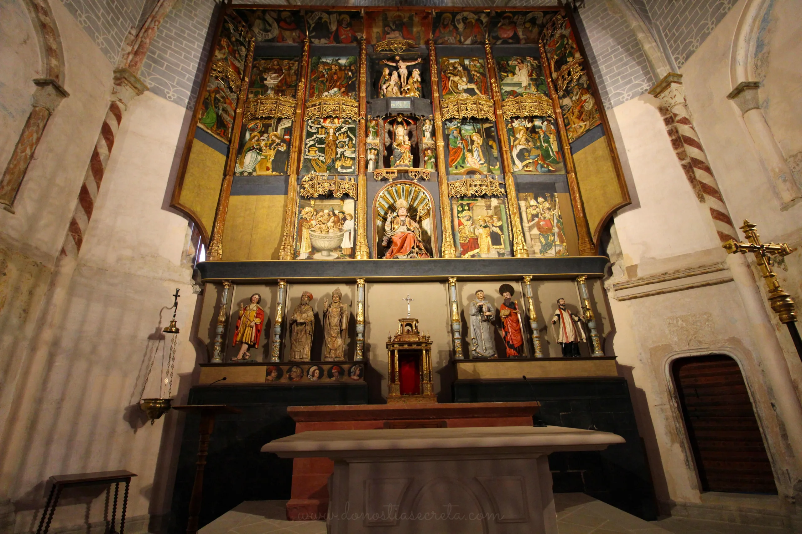 Retablo iglesia de San Saturnino