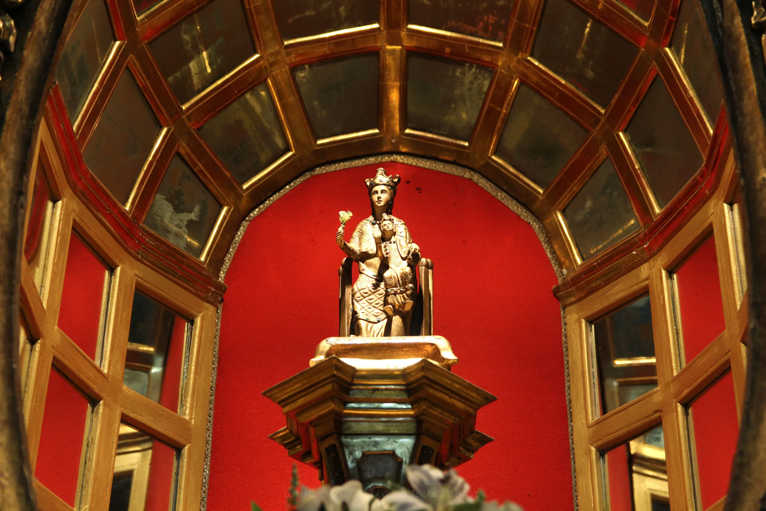 Talla de la Virgen de Jerusalén en Artajona