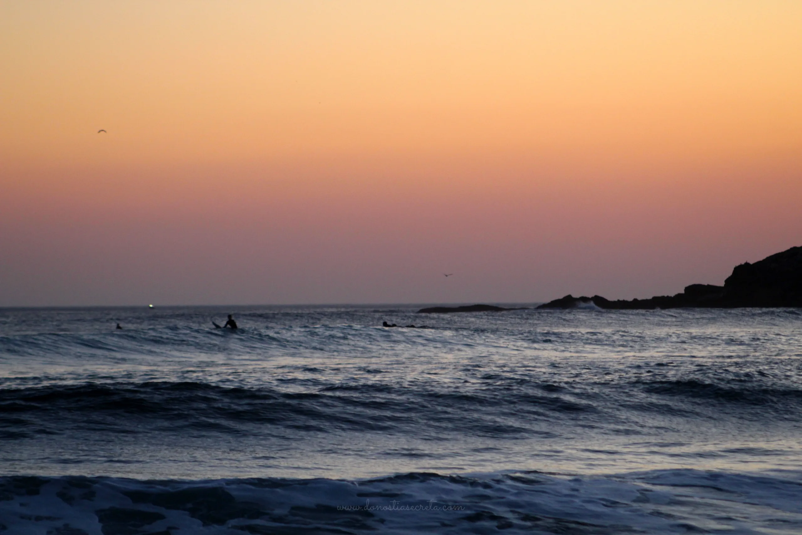Ver el amanecer en Gros