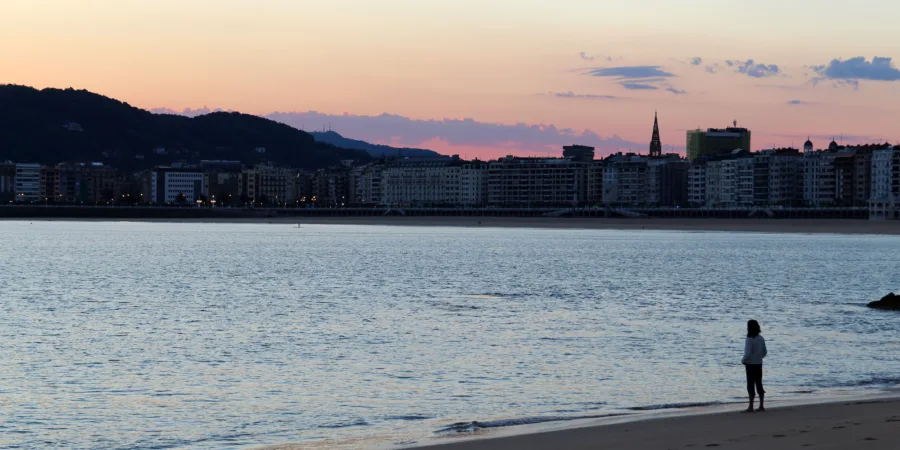 Amanecer playa de de Ondarreta.