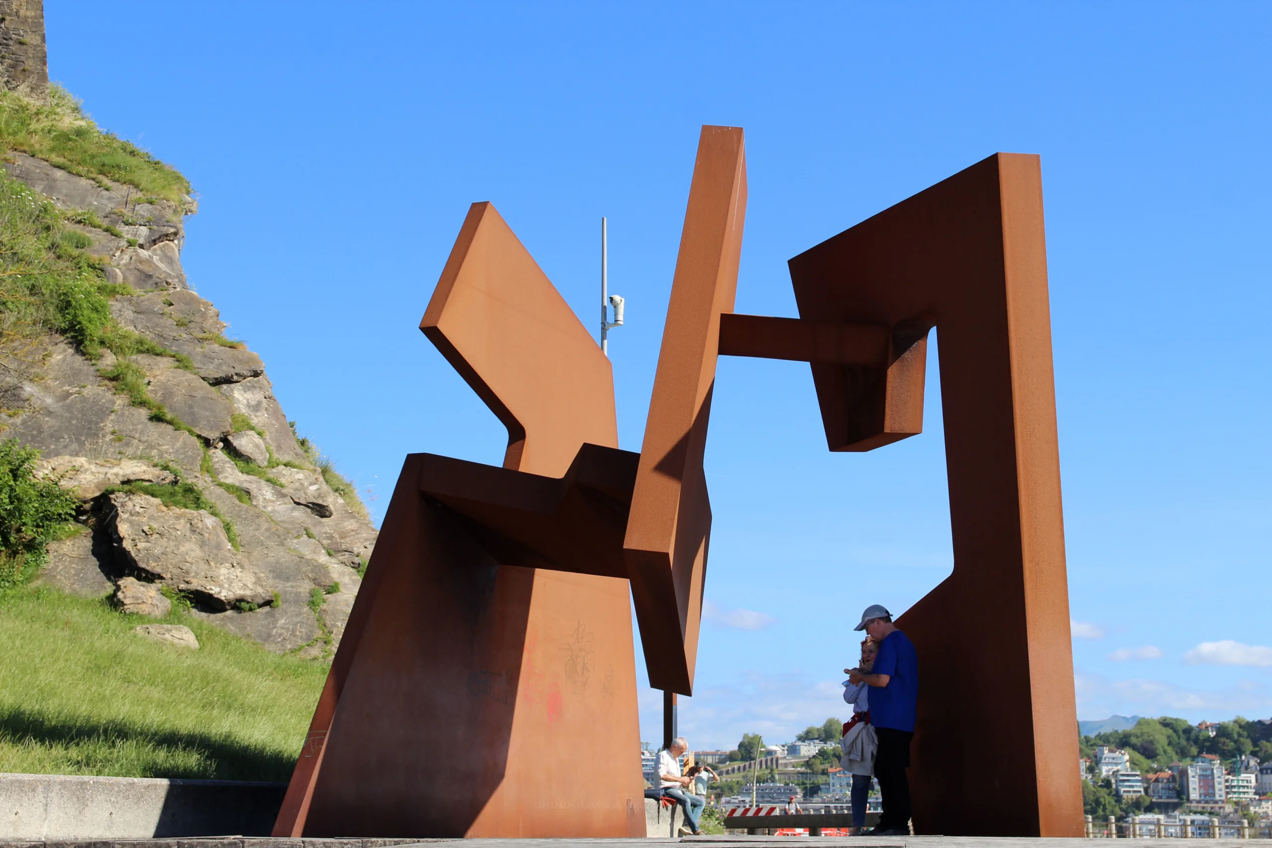Escultura Oteiza en San Sebastián