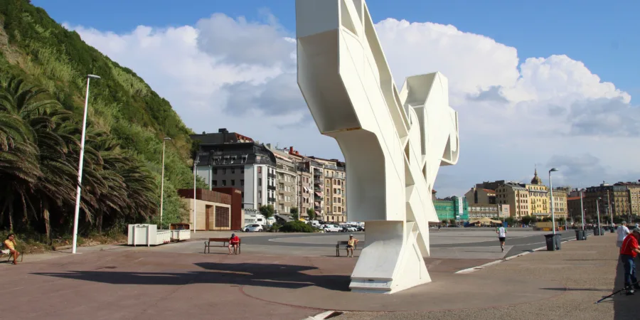 La Paloma de la Paz Donosti