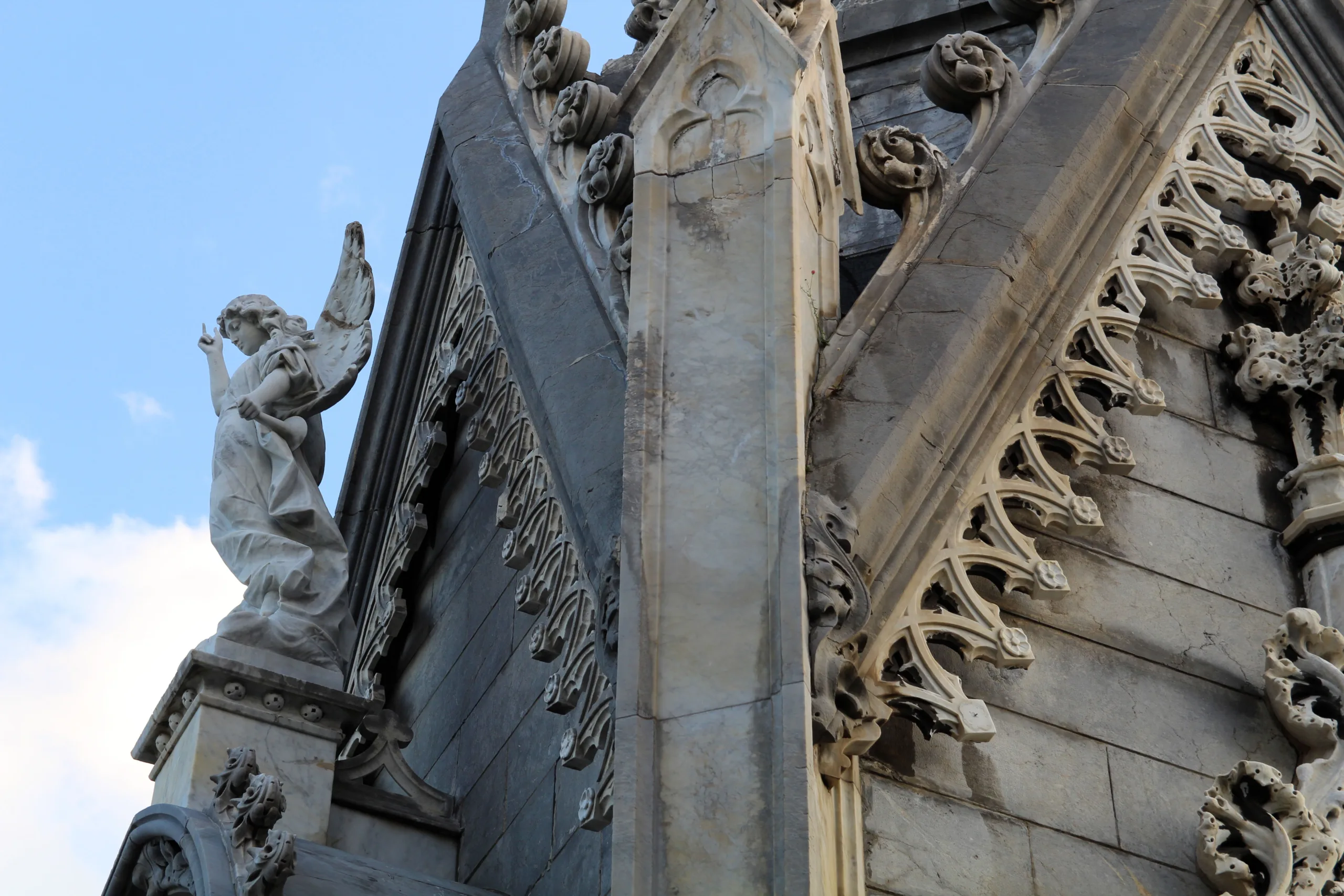 Guía del cementerio de Polloe