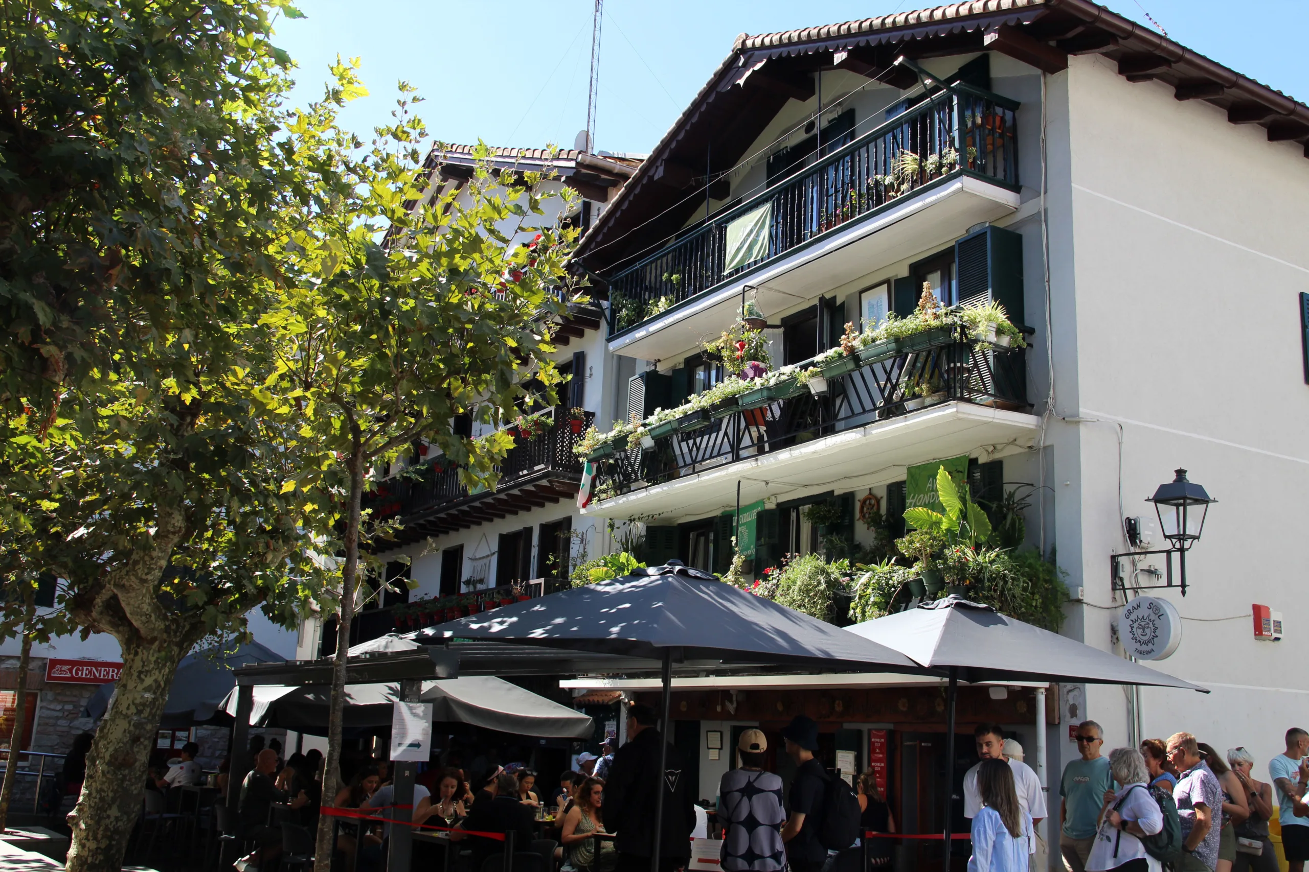 Visitar el bar Gran Sol de Fuenterrabía